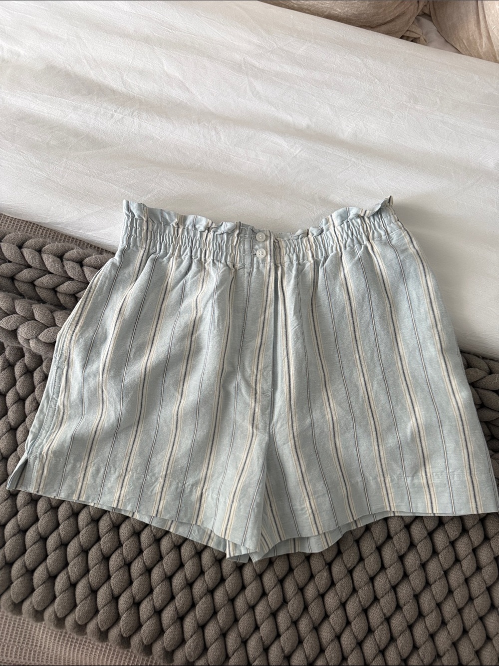H&M linen-blend shorts
